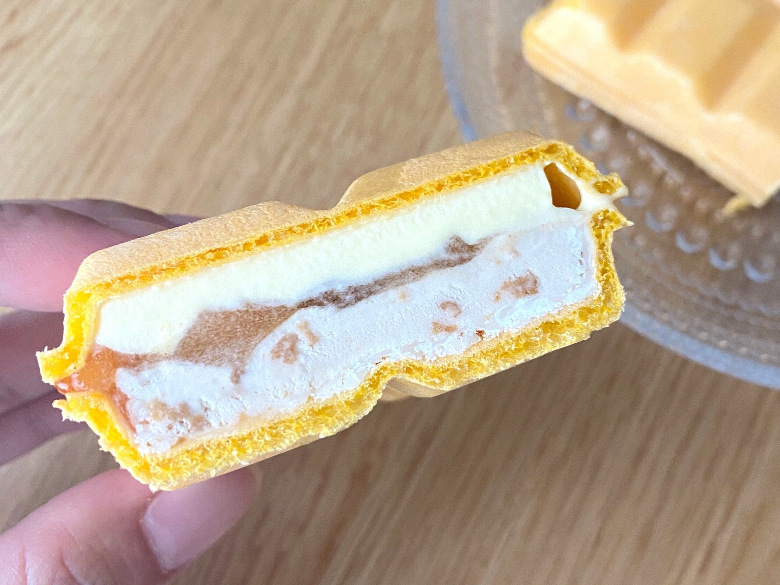 DESSERTモナカ　シナモン香るふじりんごのタルト