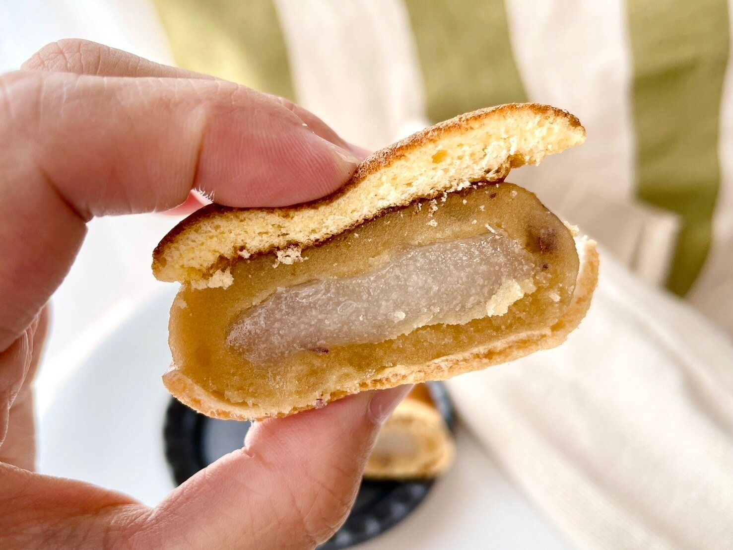 シャトレーゼ「もなどら さつまいも」断面写真