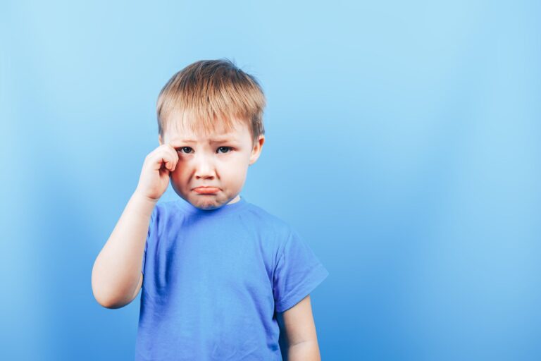 新・かわいいの定義!?何を提案しても泣きじゃくる2歳男児が、“ある一声”で泣き止んだ！「辞書に載せて」と3.8万人の胸キュンが止まらない！