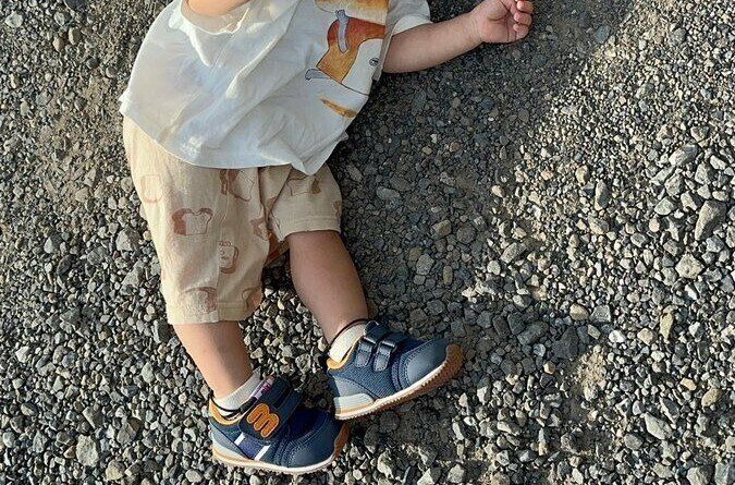 準備万端な1歳6ヶ月・息子のイヤイヤが面白すぎる!?「賢い」「かわいい」の声が集まったその姿とは