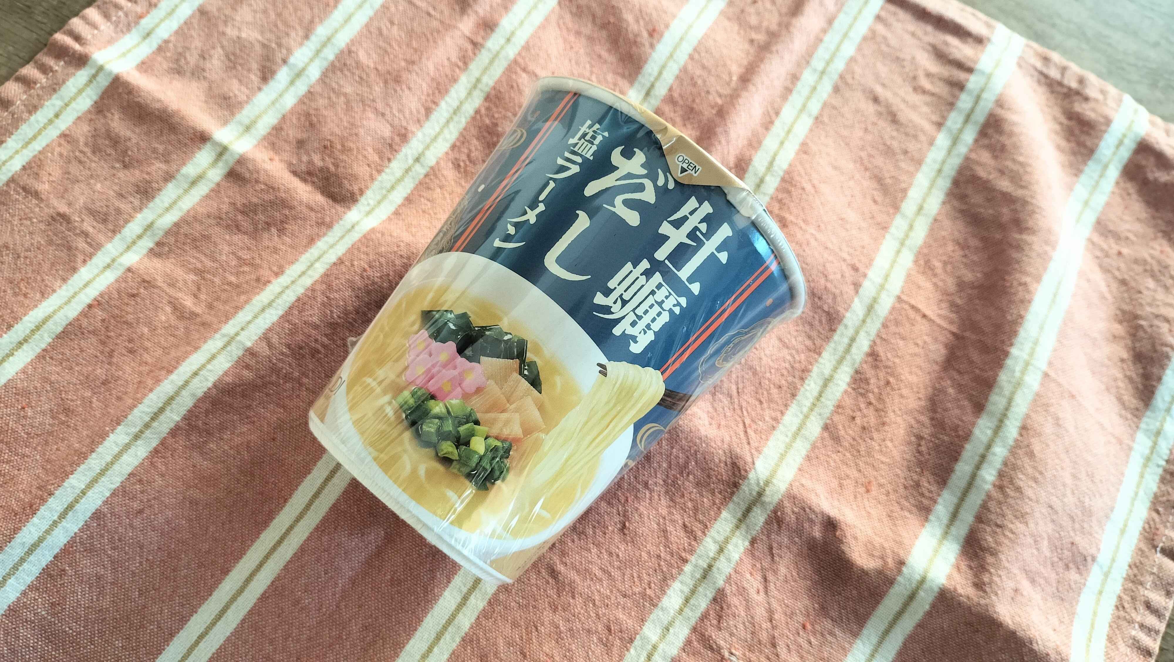 牡蠣だし塩ラーメン