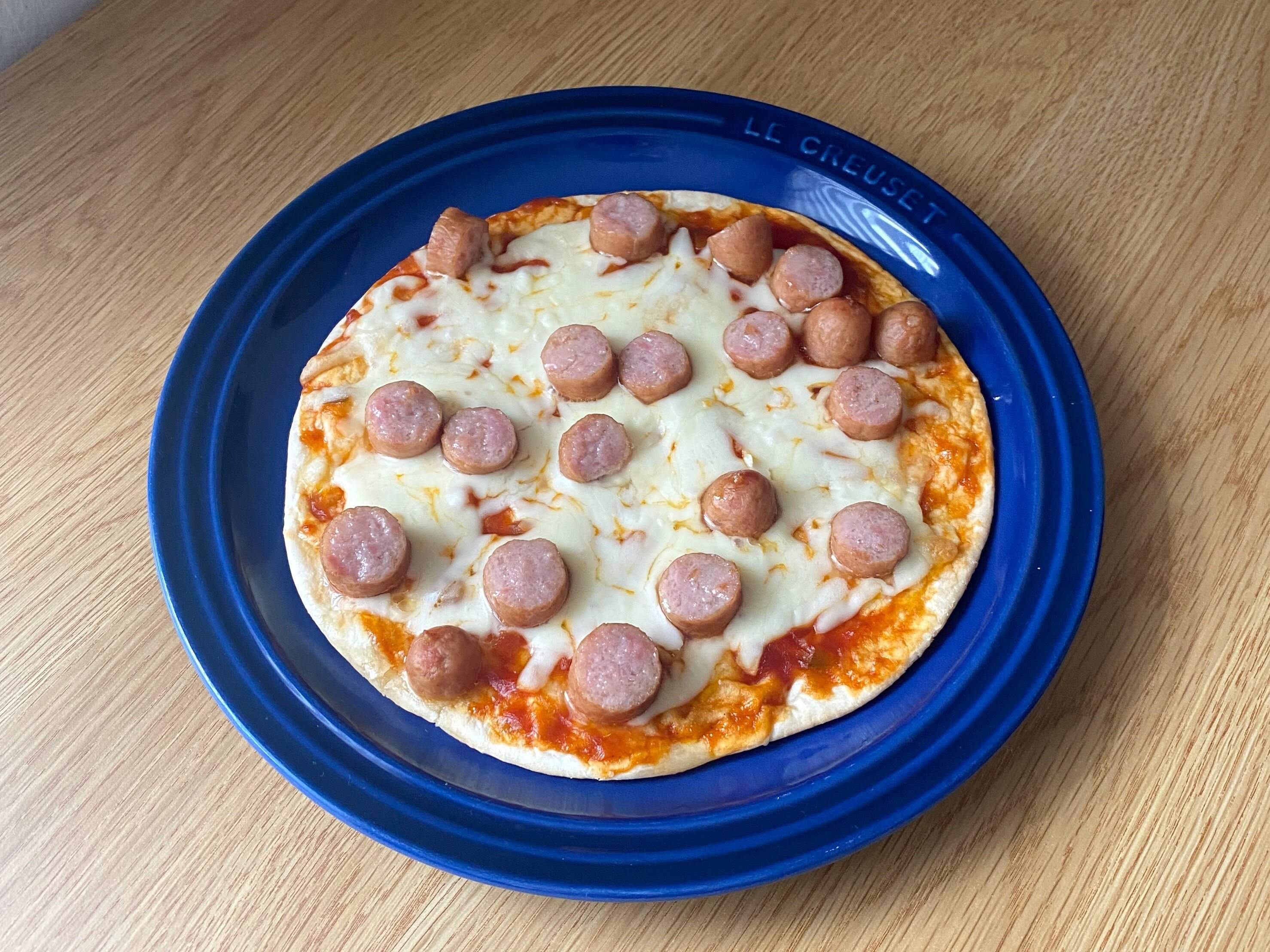 混ぜるだけチキンライスでつくったピザ