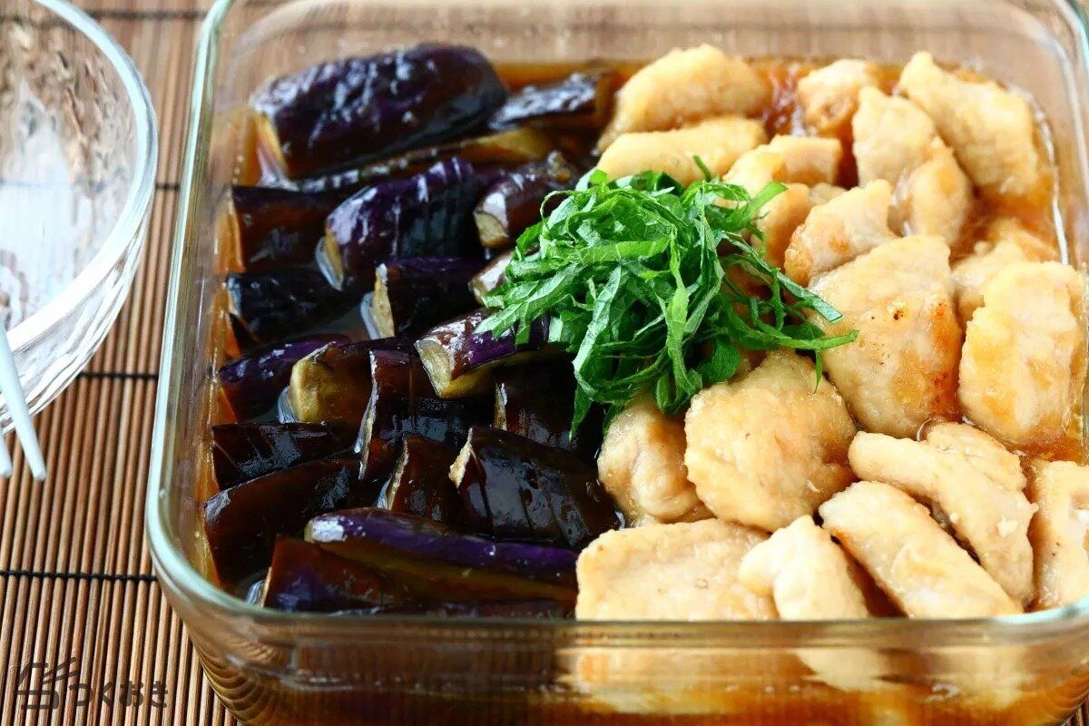 大根おろし入り鶏むね肉となすの揚げびたし