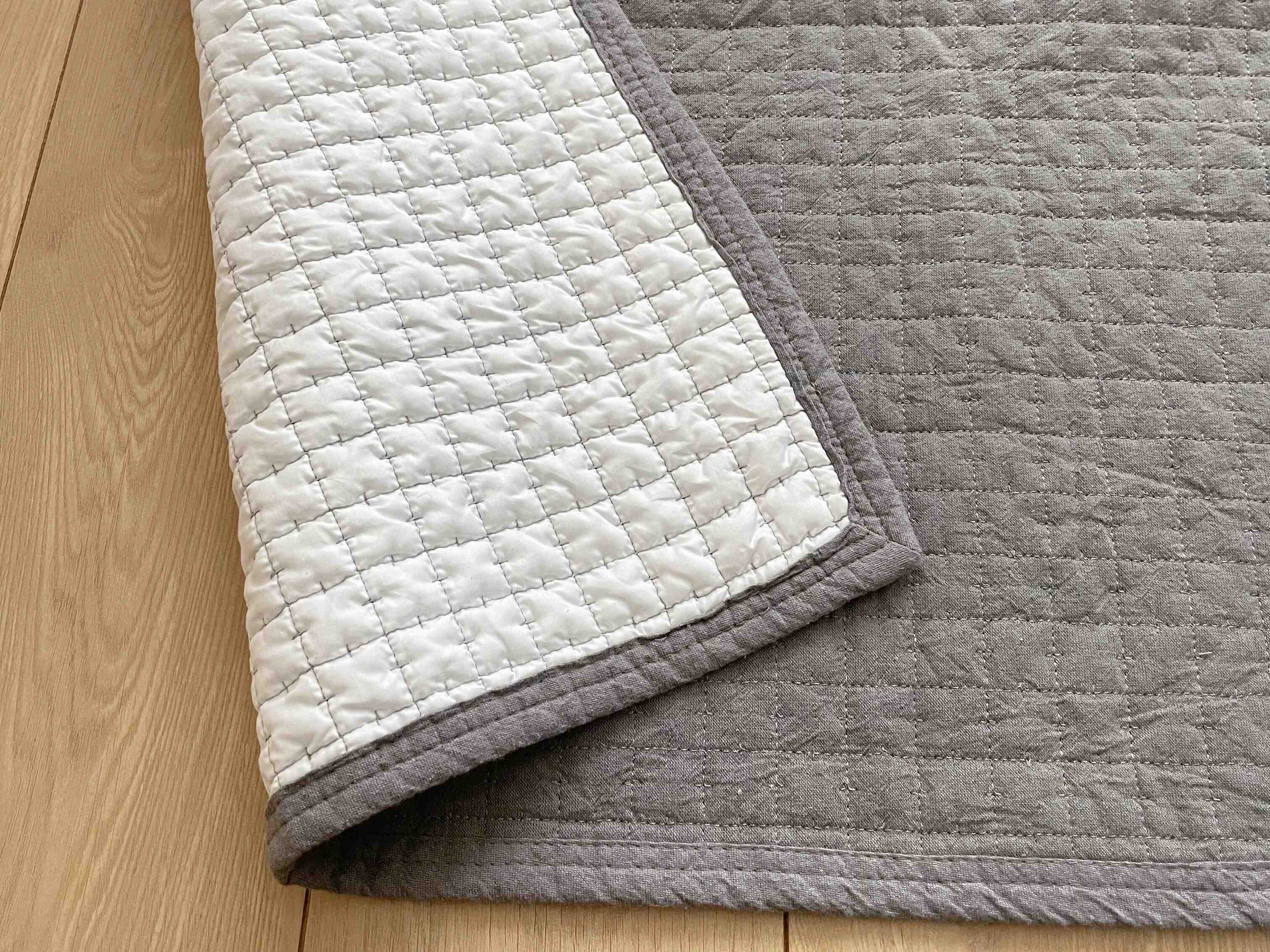 薄いからとにかく扱いやすい！