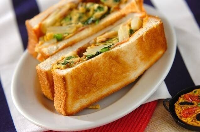 スペイン風オムレツサンドイッチ