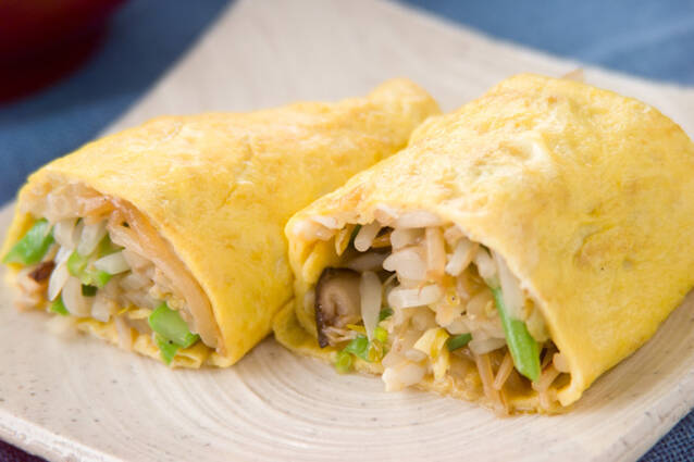 野菜のうす焼き卵巻き