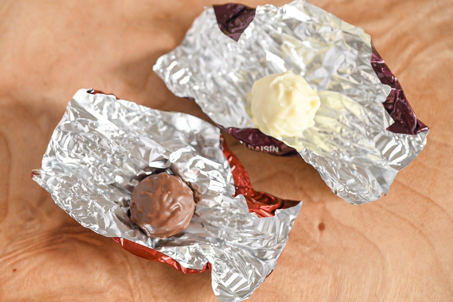 袋をあけたラムレーズン&フィグブランデー