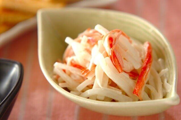 大根とカニカマのユズマヨサラダ