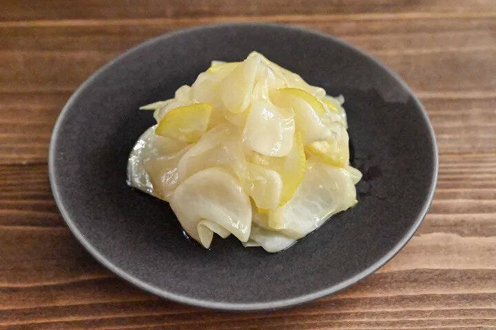 カブと柚子の和え物