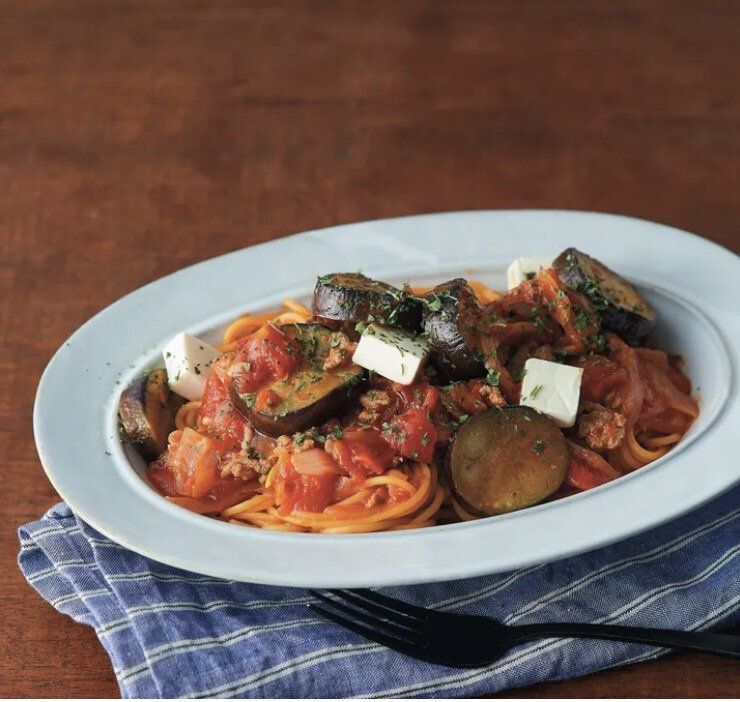 なすとひき肉のトマトパスタ