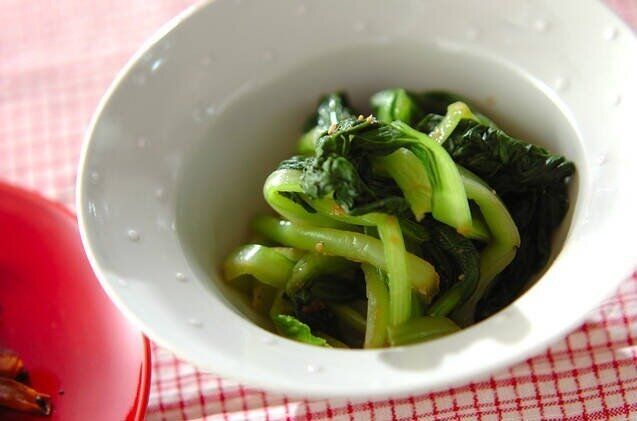 超簡単ナムル!10分で仕上がる ごま油香るチンゲン菜のナムル