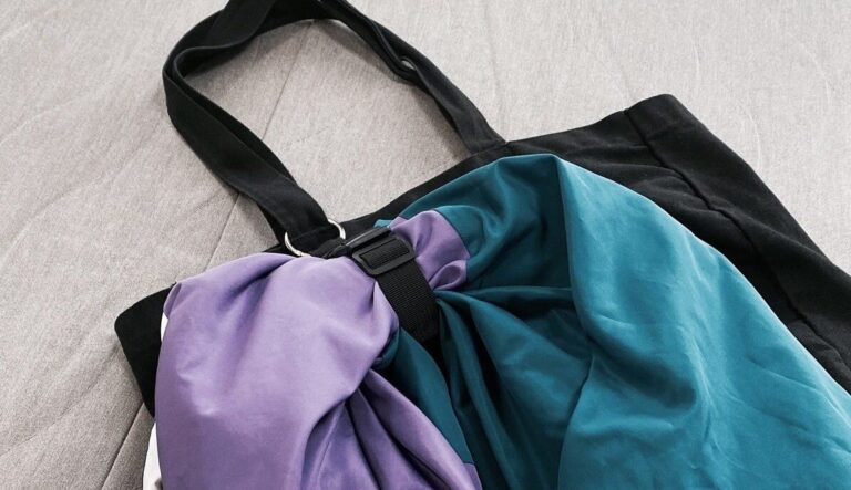 買って損なし！【セリア】「やっぱり便利」「発売して以来大人気」おすすめおでかけアイテム2選