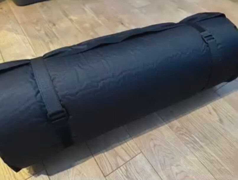 設置しやすく便利！「汚れが落ちやすい角張10cmインフレーターマット」