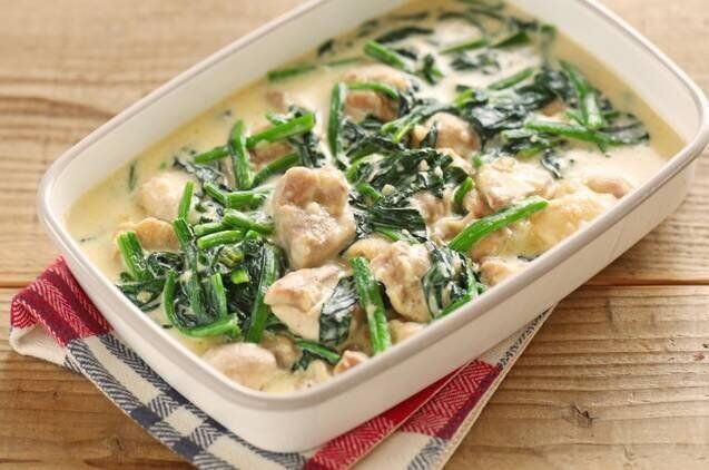 チキンとほうれん草のクリーム煮