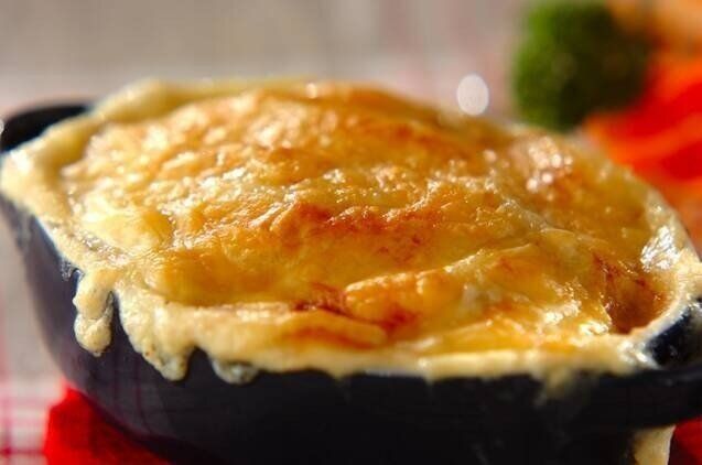 コンソメ入り里芋のグラタン