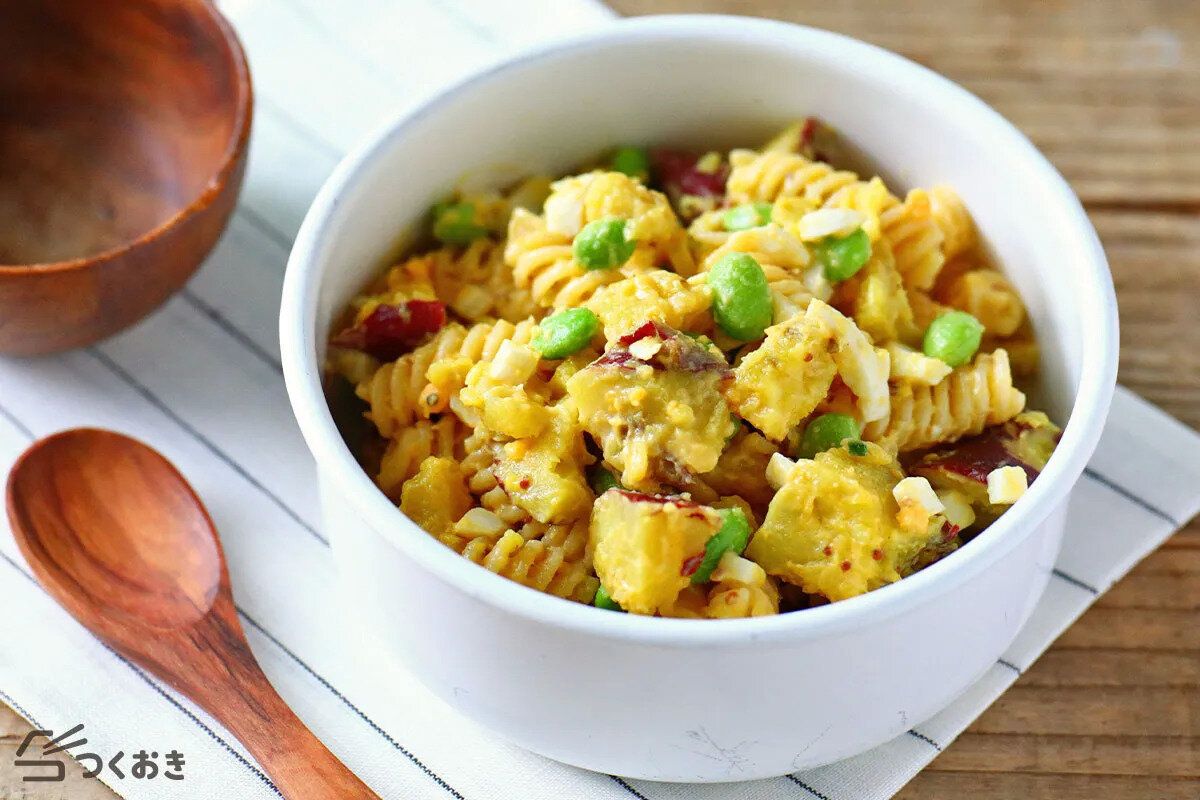 さつまいもとマカロニのサラダ