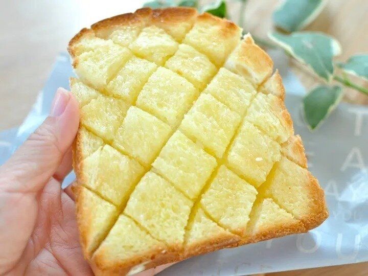 食パンを使った塩はちみつトースト