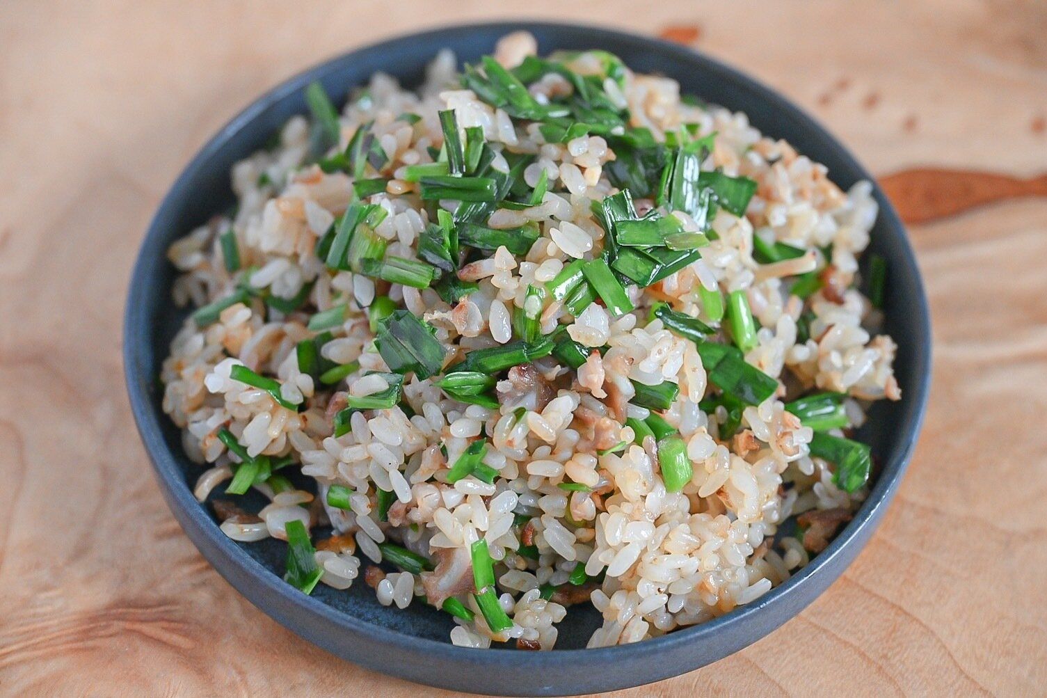 豚なんこつとニラのチャーハン