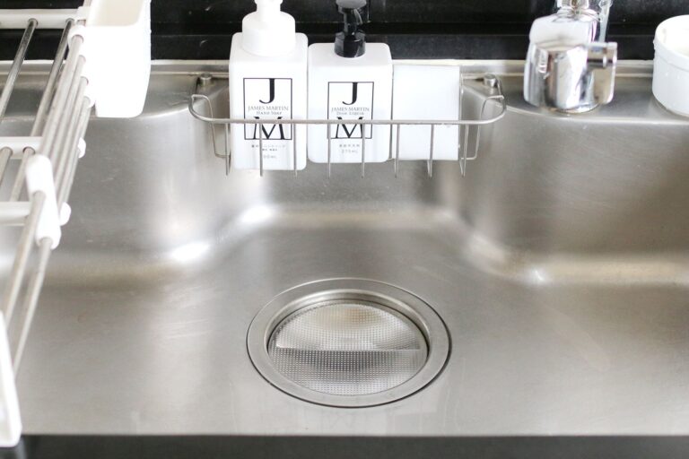 面倒な排水口掃除はラクしてきれいがオススメ！排水口掃除の必需品3つをご紹介！