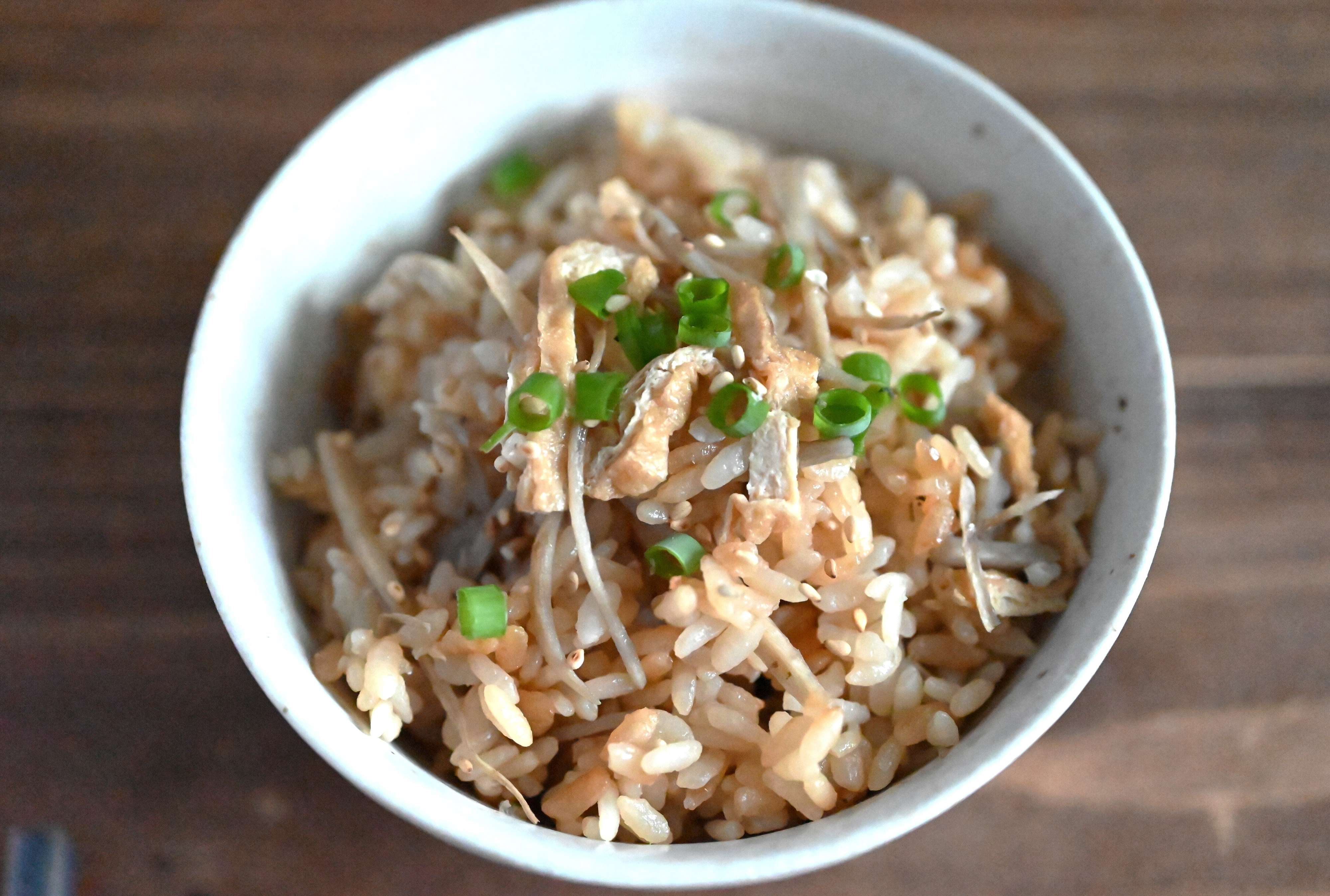 ごぼうと油揚げの炊き込みごはん