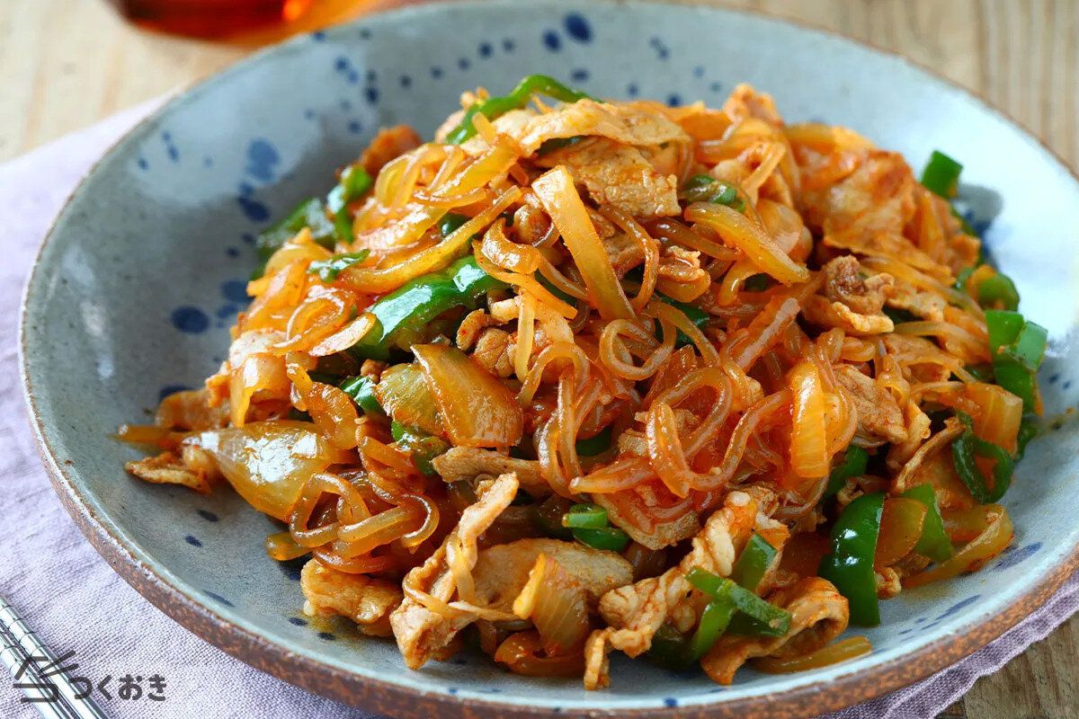 豚バラとしらたきのピリ辛野菜炒め