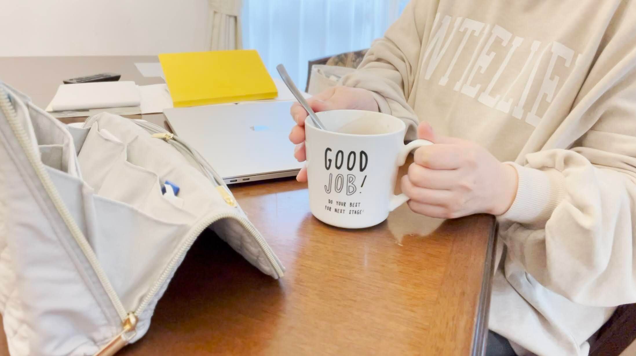 コーヒーを飲んでリラックス