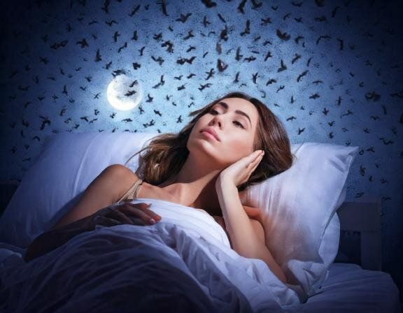 【夢占い】怒られる夢の意味とは？人物、状況、原因別に詳しく解説！