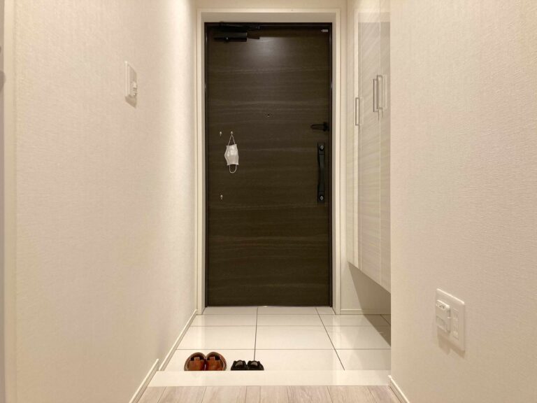 片づけのプロが指摘！「玄関」に置いてはいけないもの3選