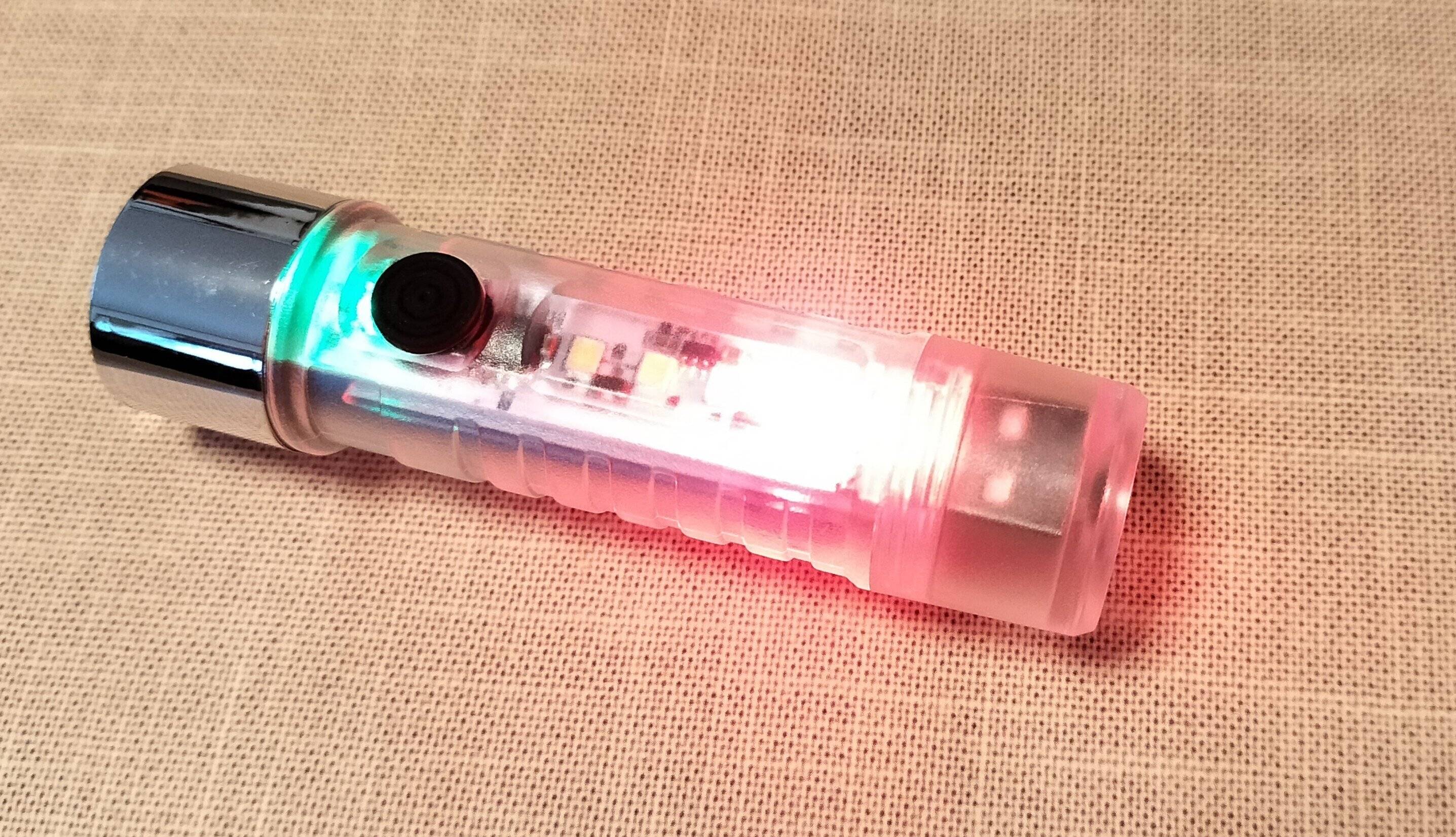 赤いライトがつく