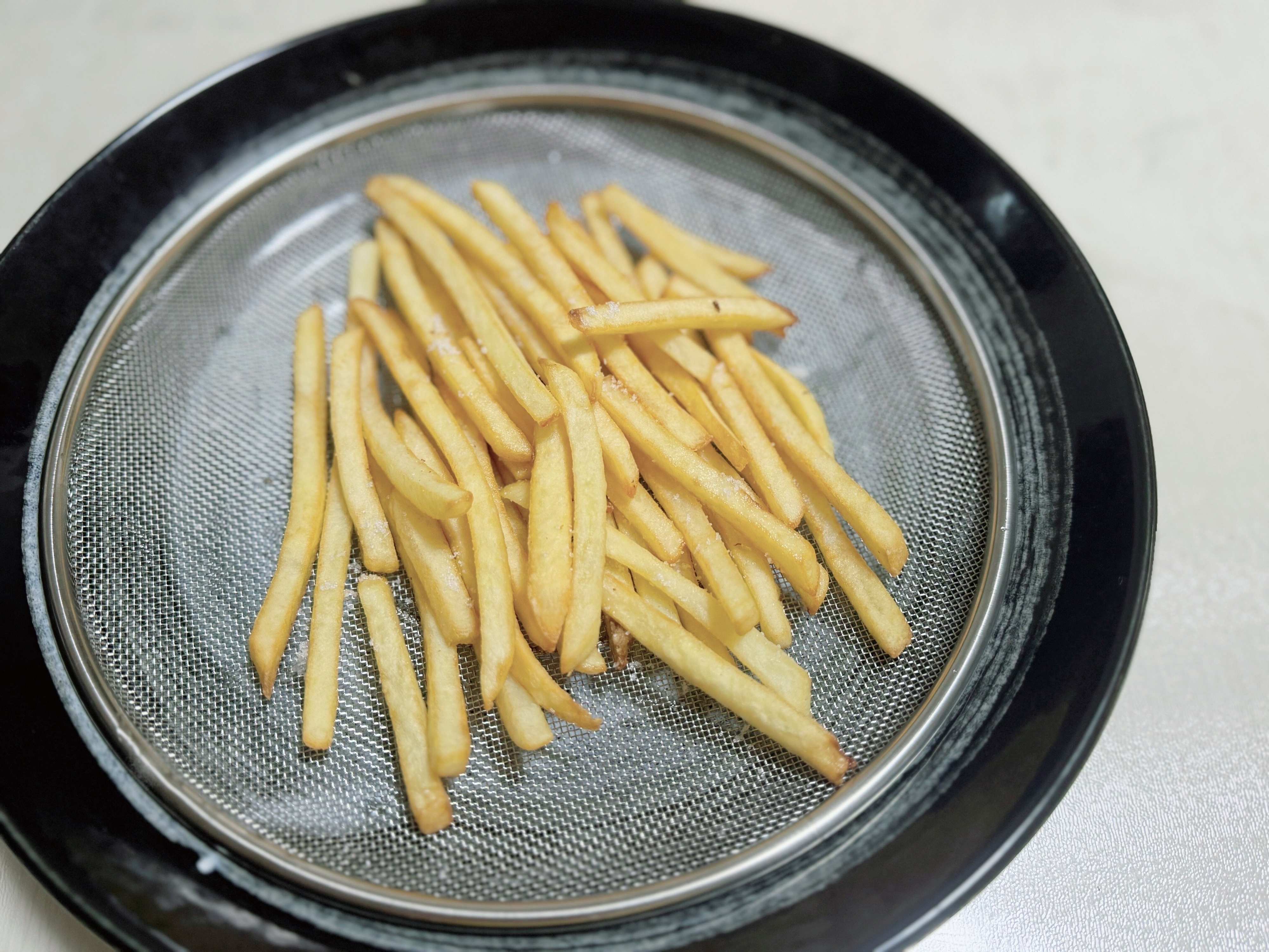 3．浅型 メッシュステンレスザル 24cm