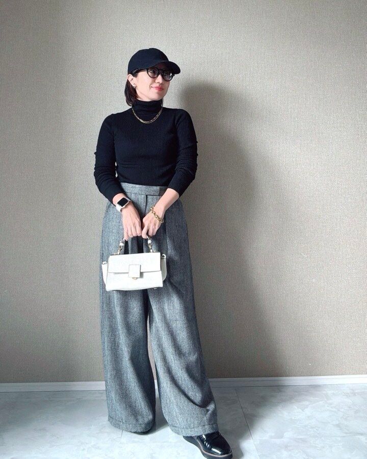 メリノリブタートルネックセーター