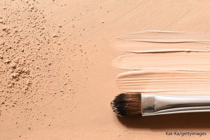 【2025年】崩れないファンデーションのおすすめをタイプ別・年代別に一挙紹介！