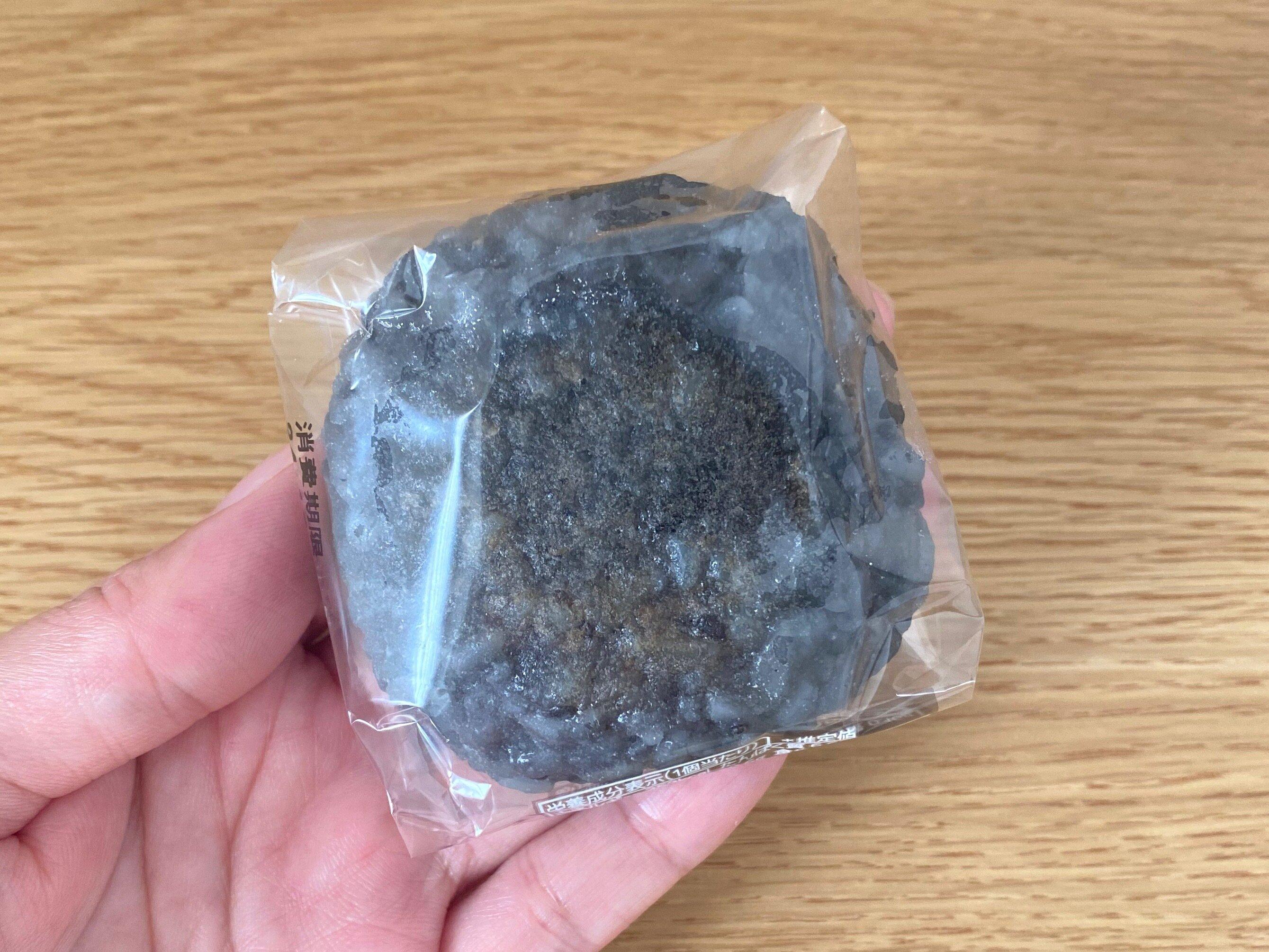 粗搗き大福　黒胡麻