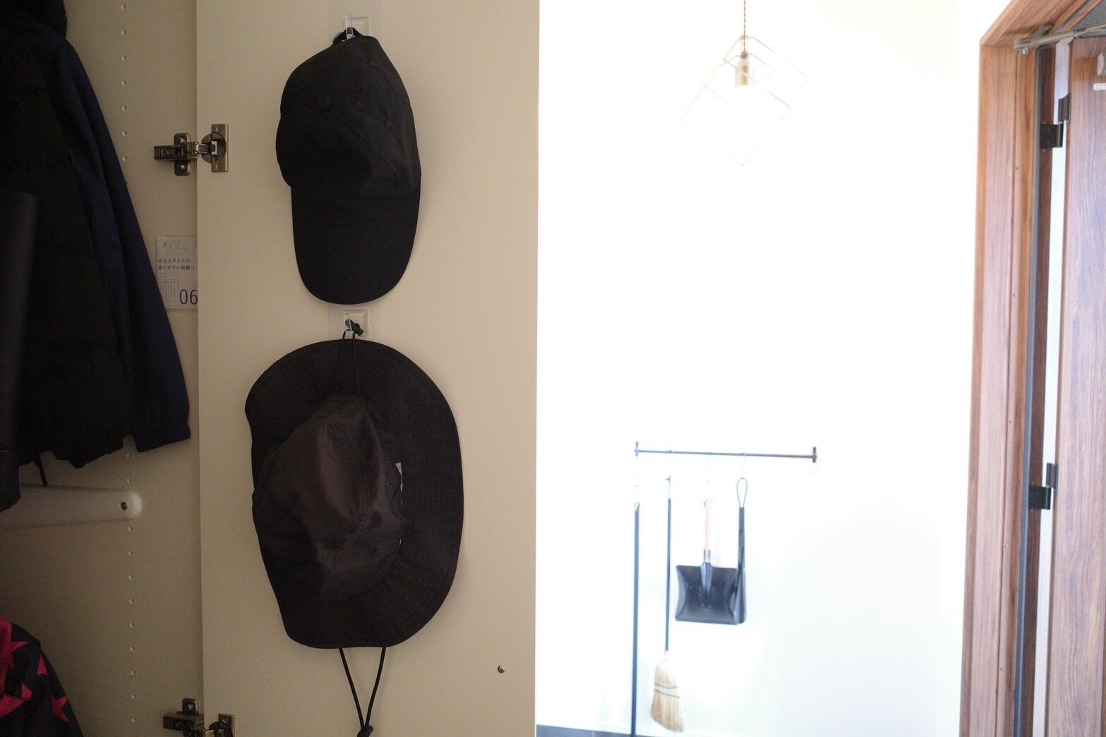 「もう少し玄関が広かったらな！」を叶える、プロが実際にやっている「玄関広見せ」テクニック4選