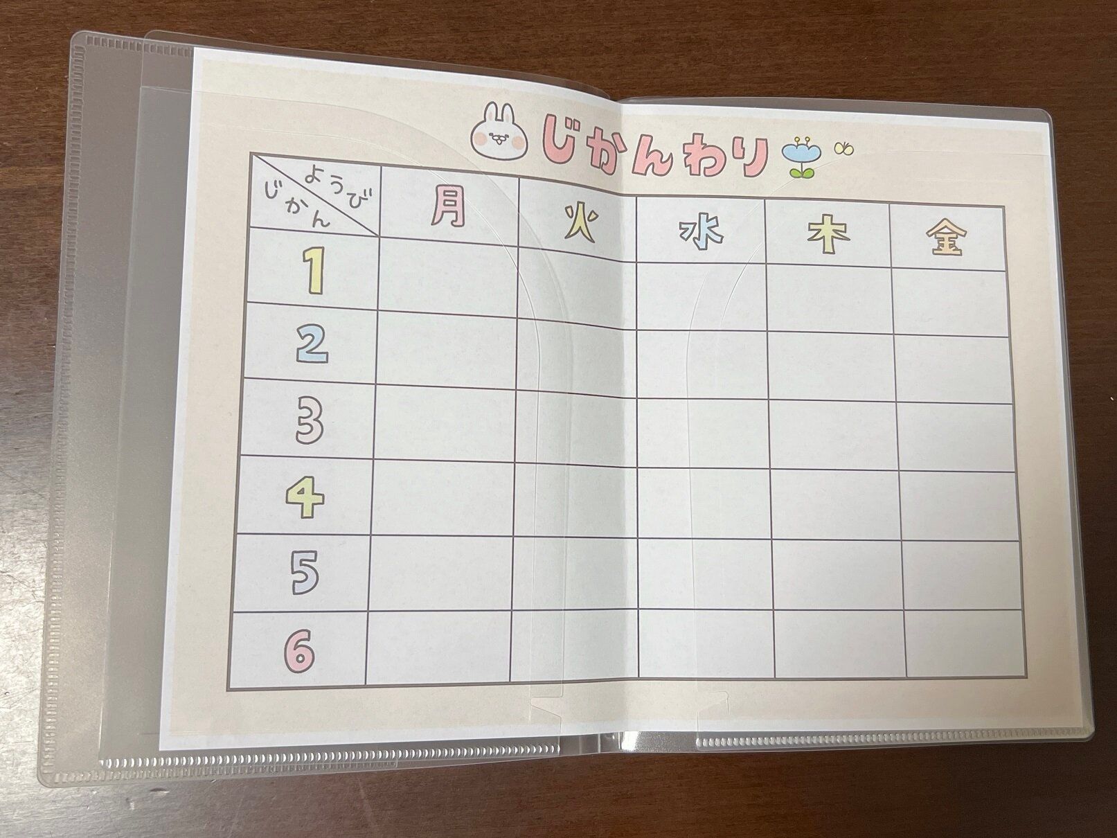 A5サイズのものとA4サイズのものが一緒に収納できる！