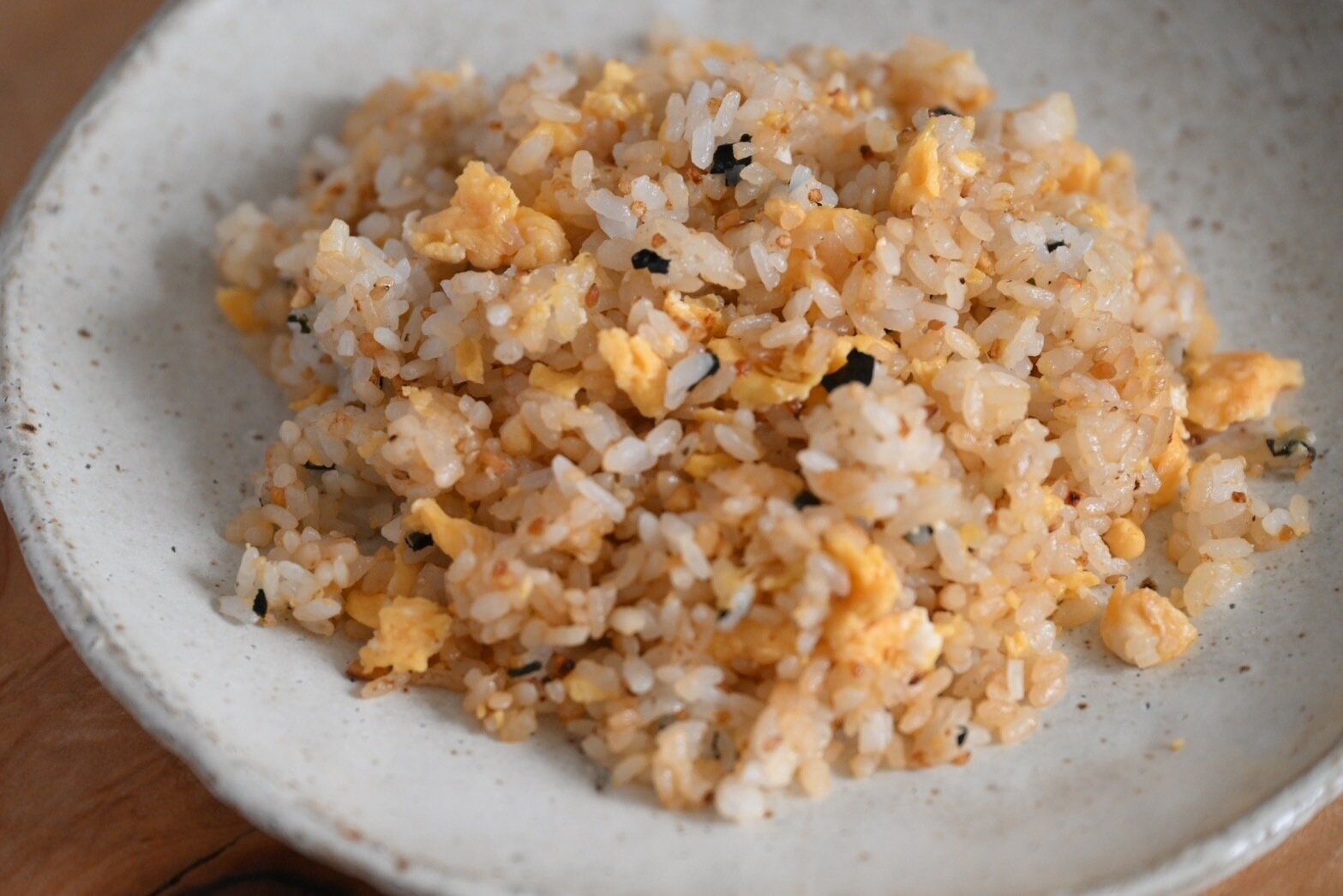 皿にのった納豆チャーハン