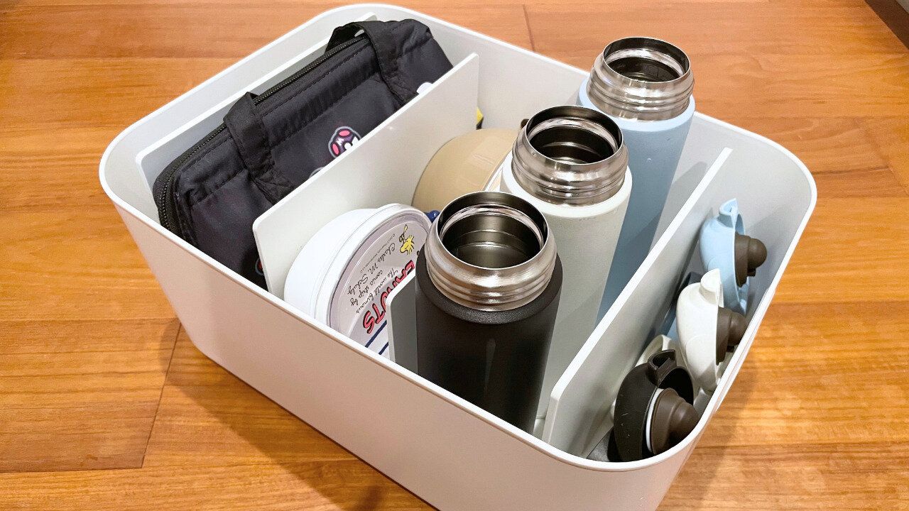 毎日使う水筒・お弁当の収納