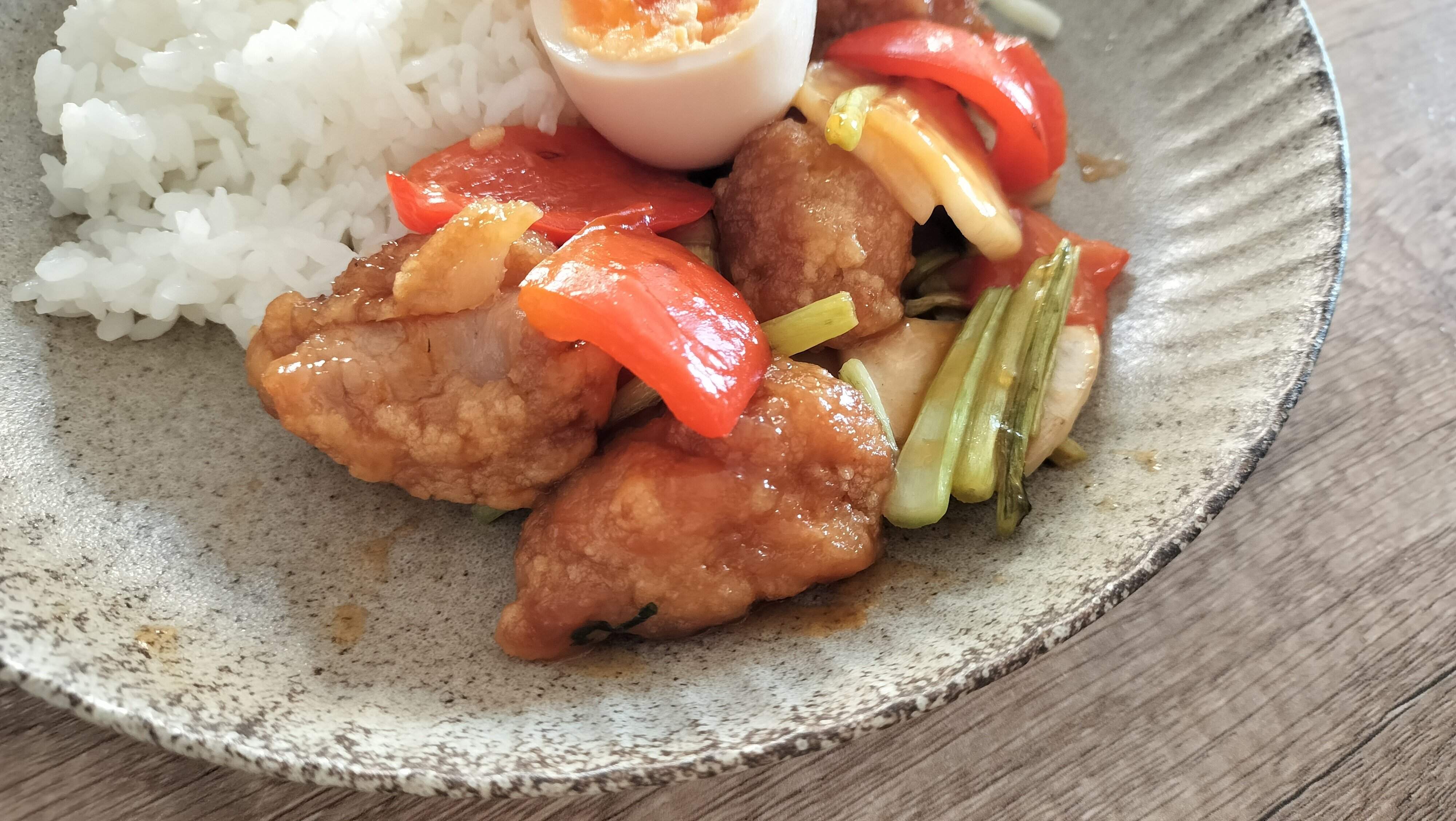 若鶏の唐揚げを使った酢鶏