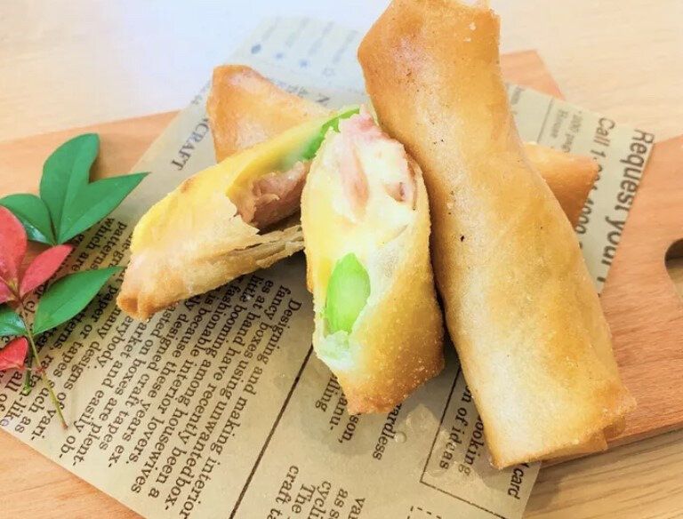 とろ~りチーズとスパムの春巻きレシピ