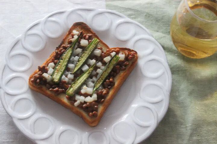 これは意外!試せばおいしい、納豆トースト