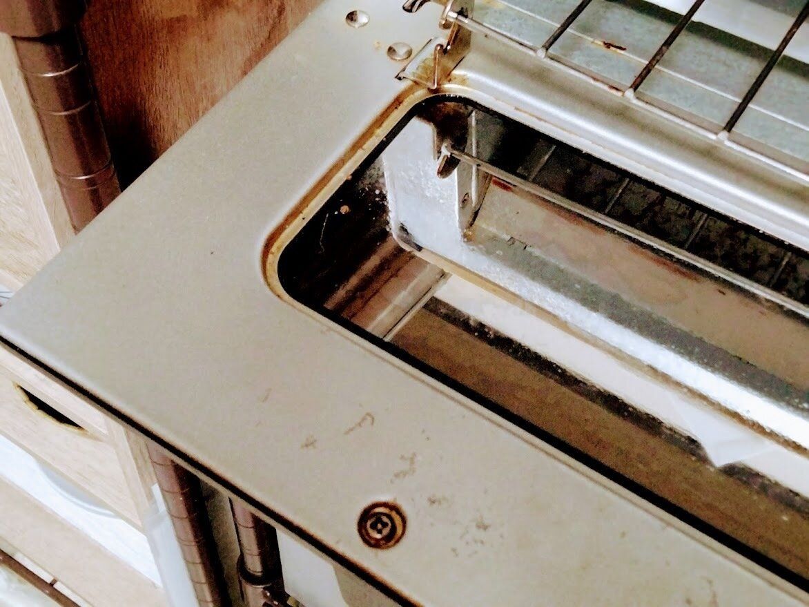 オーブントースターの扉裏