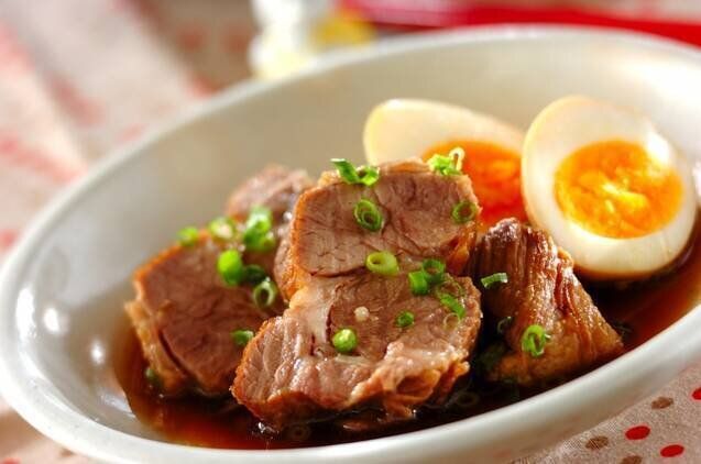 豚ロース とゆで卵の煮もの