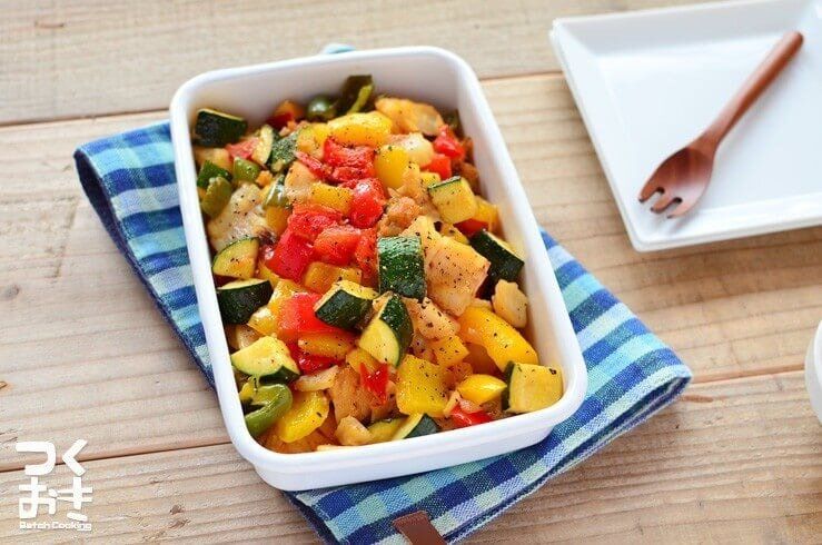 ピーマン入りたらと彩り野菜のガーリックソテー