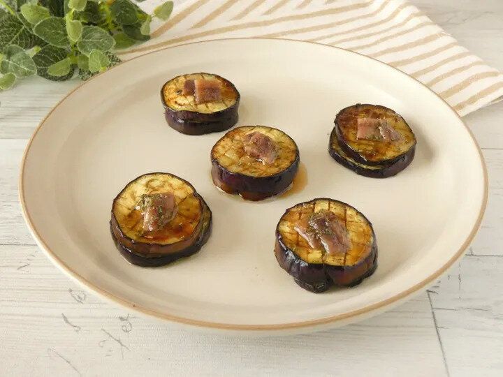 ナスとアンチョビのサラダ