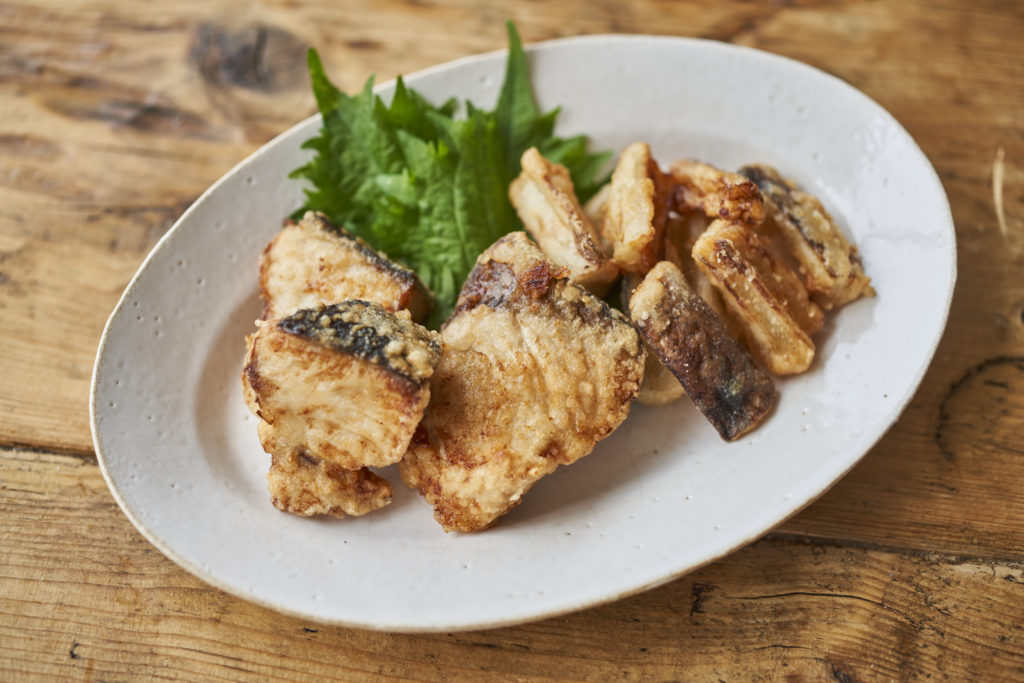 ぶりとれんこんの塩麹竜田揚げ