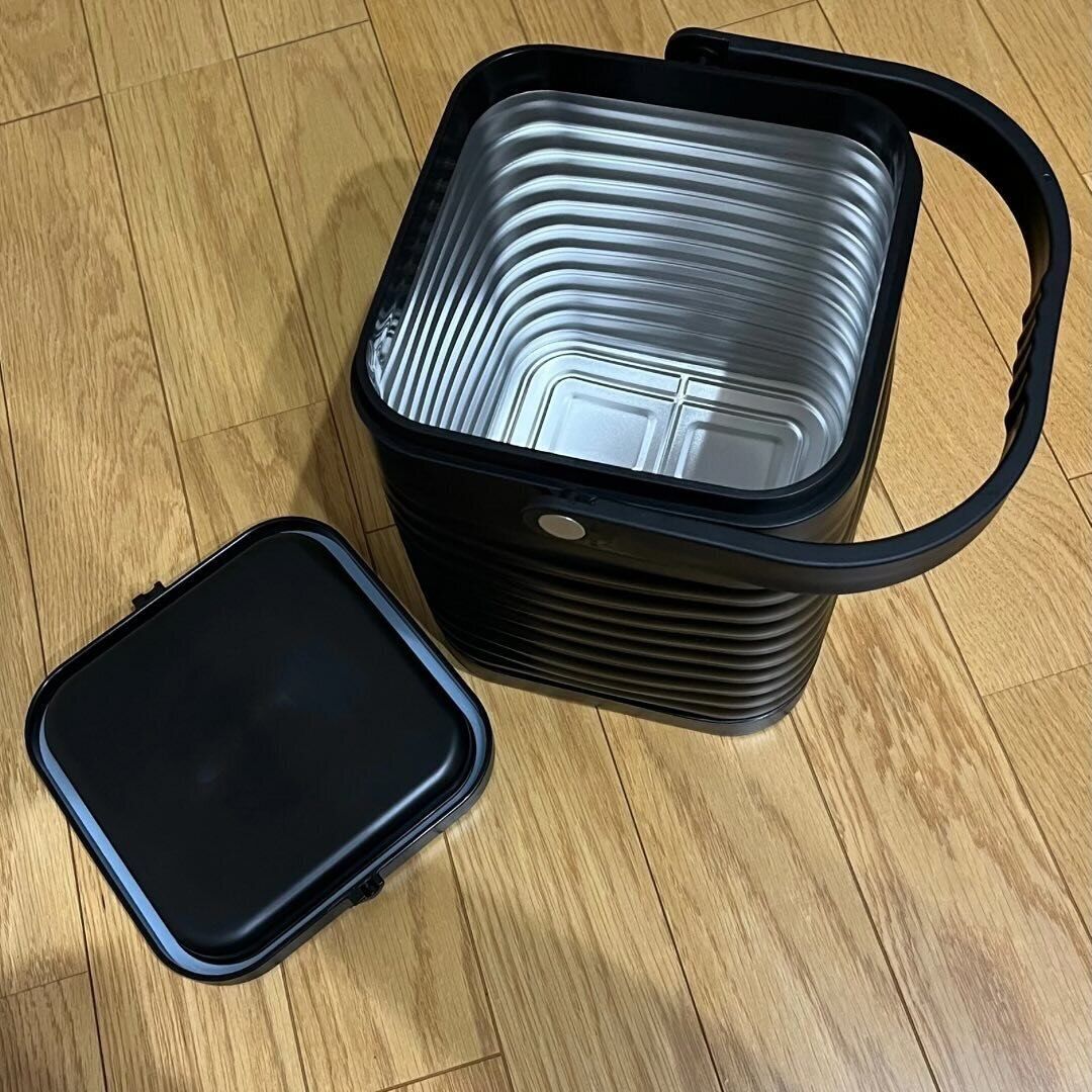 1年中活躍する！「スクエア真空ハイブリッドコンテナ」