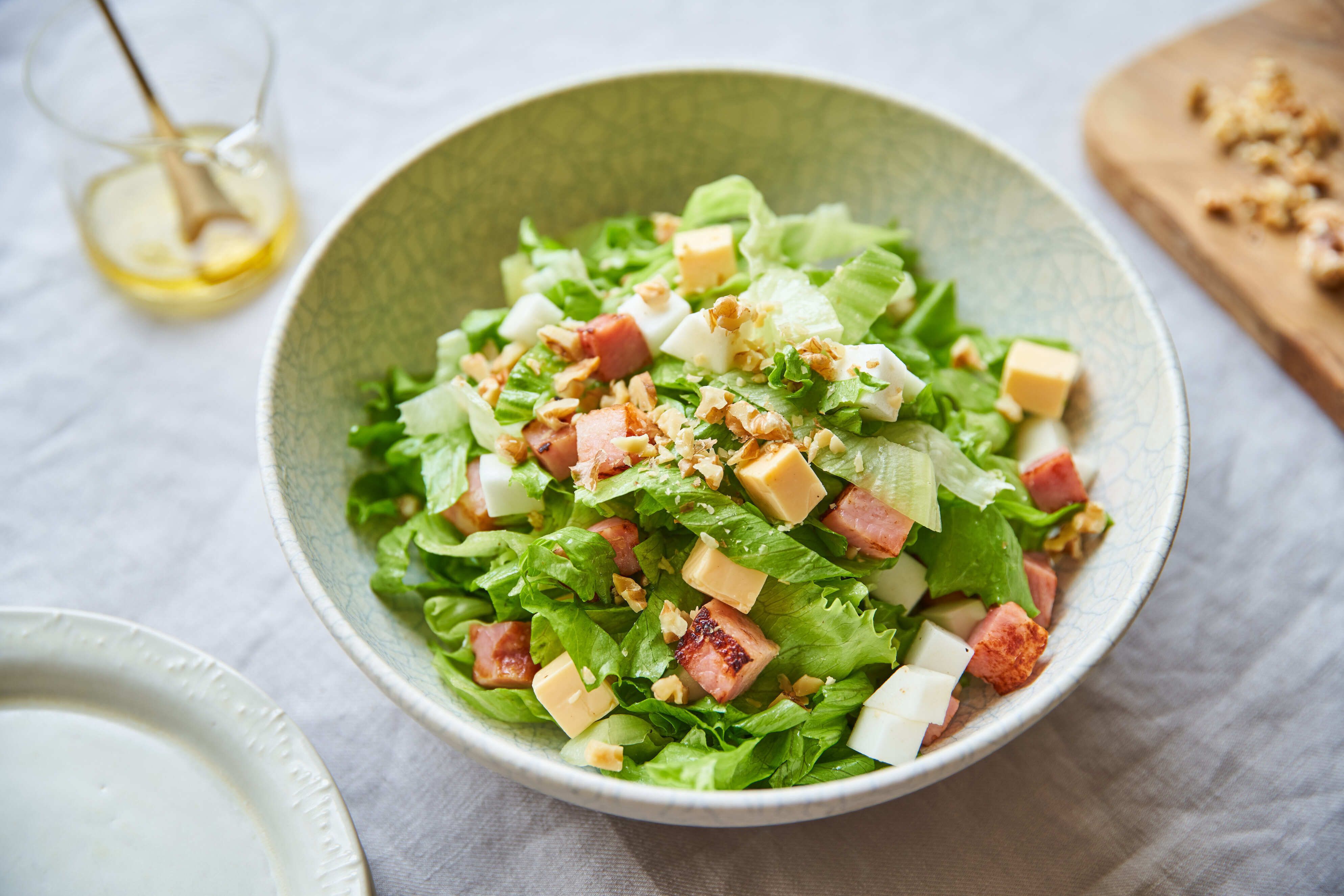 糖質控えめレシピ】かぶとベーコンのチョップドサラダ