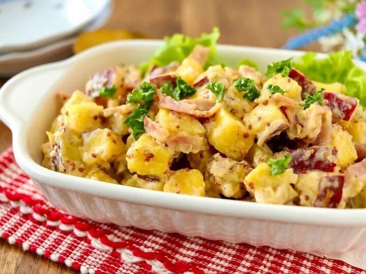 さつま芋とベーコンのデリ風サラダ