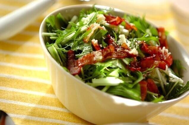 水菜とベーコンのサラダ