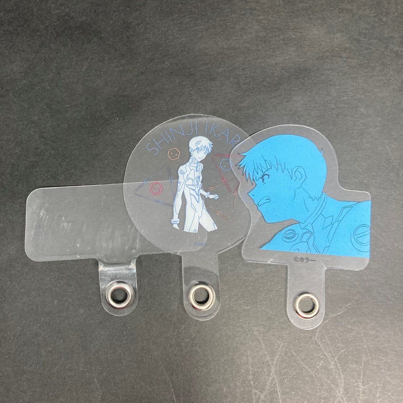 【ダイソー】アニメファンも注目?スマホストラップホルダーのホルダー部分だけ買えるのがうれしい